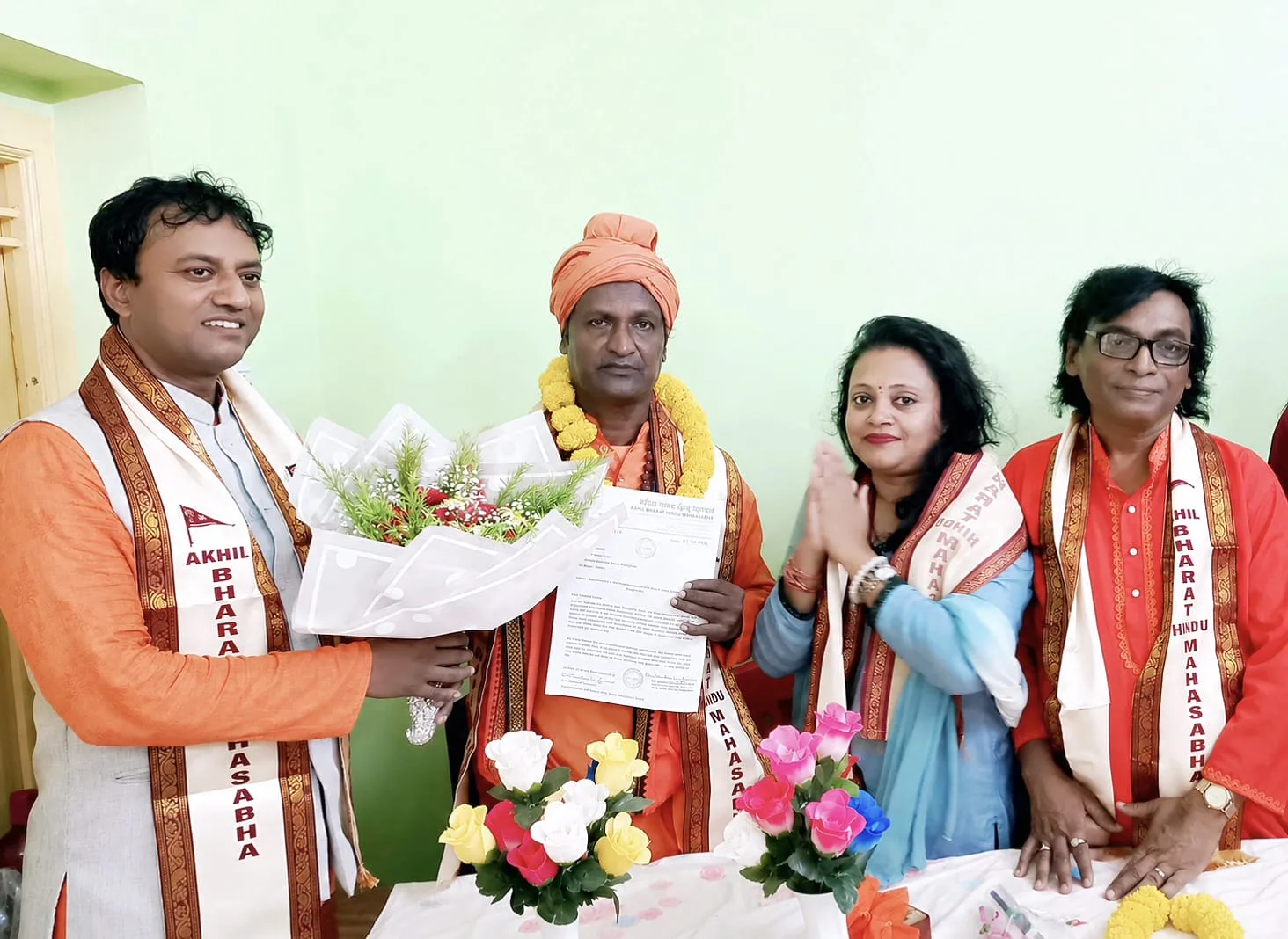 *অখিল ভারত হিন্দু মহাসভায় সম্মানিত ও পূর্ব বর্ধমানের সভাপতি পদে ডক্টর স্বপন মহারাজ*