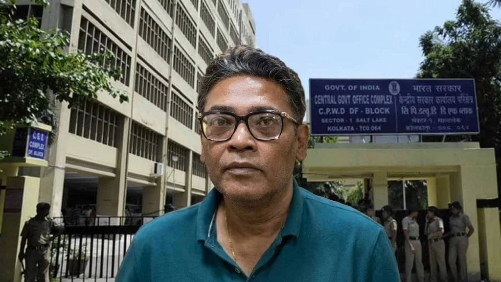 পুজোর পাস বিলি নিয়ে নাটকীয় মোড়