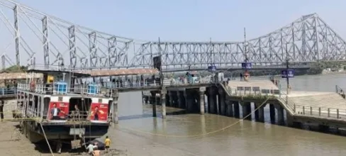 সচল হাওড়া কলকাতা রুটের বন্ধ ফেরি  পরিষেবা